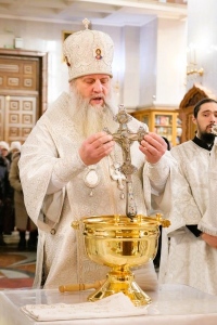 В праздник Святого Богоявления митрополит Артемий совершил Божественную литургию в главном соборе края