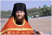 Начало юбилейного крестного хода в г. Хабаровске (17 мая 2008 года)